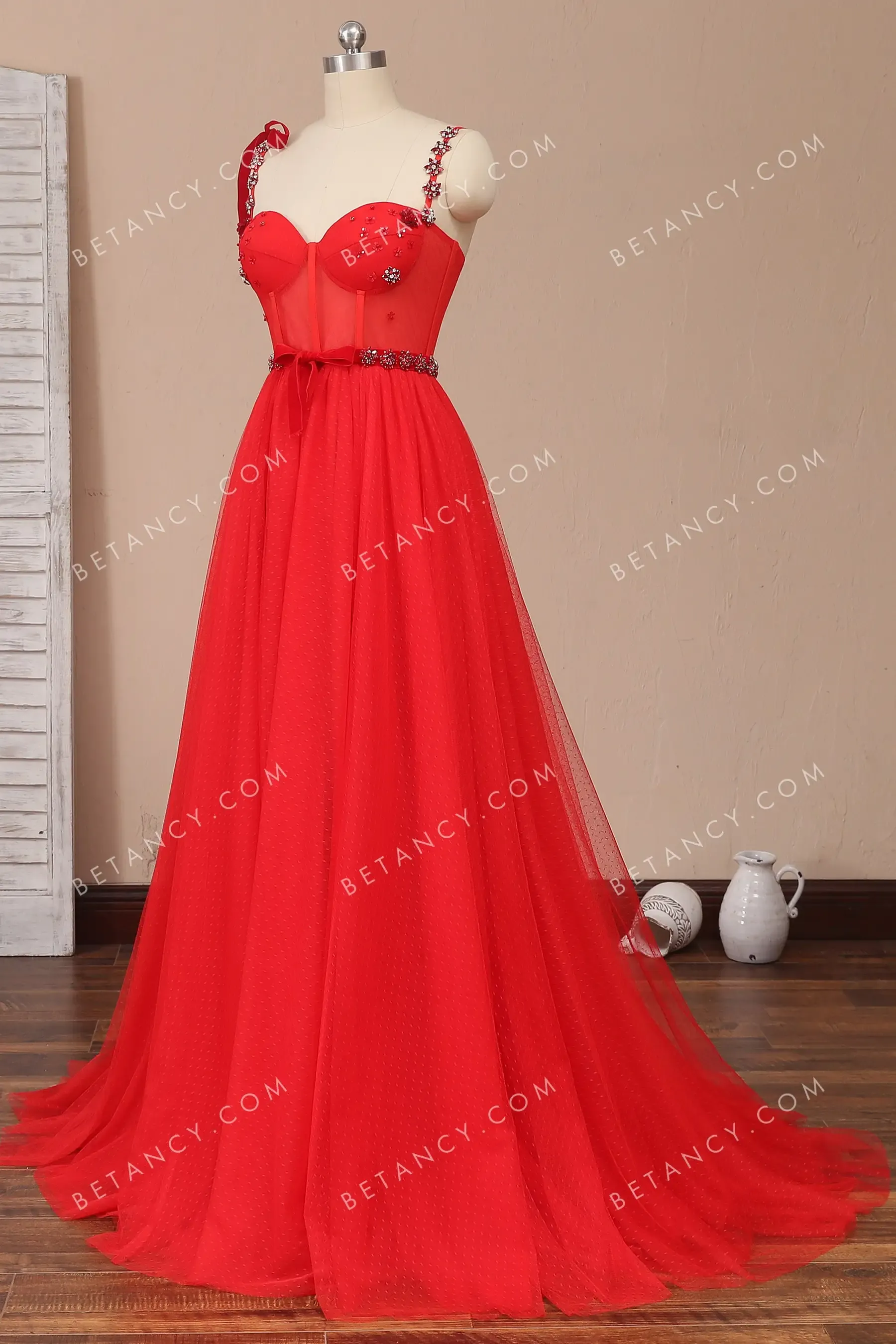 Amazing Red Tulle Beaded Sweetheart Corset Formal Dress