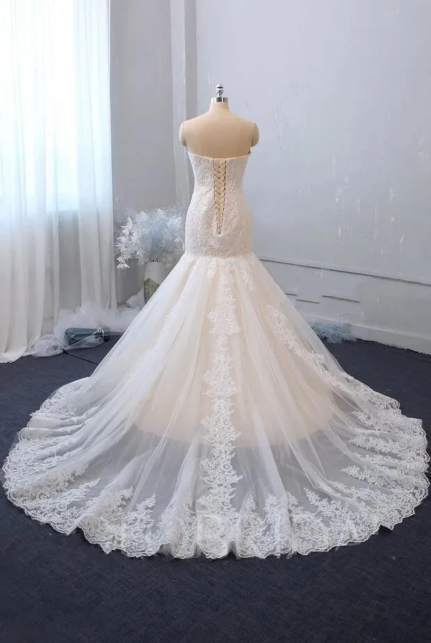 Classy Long Mermaid Sweetheart Backless Appliques Lace Tulle Wedding Dress