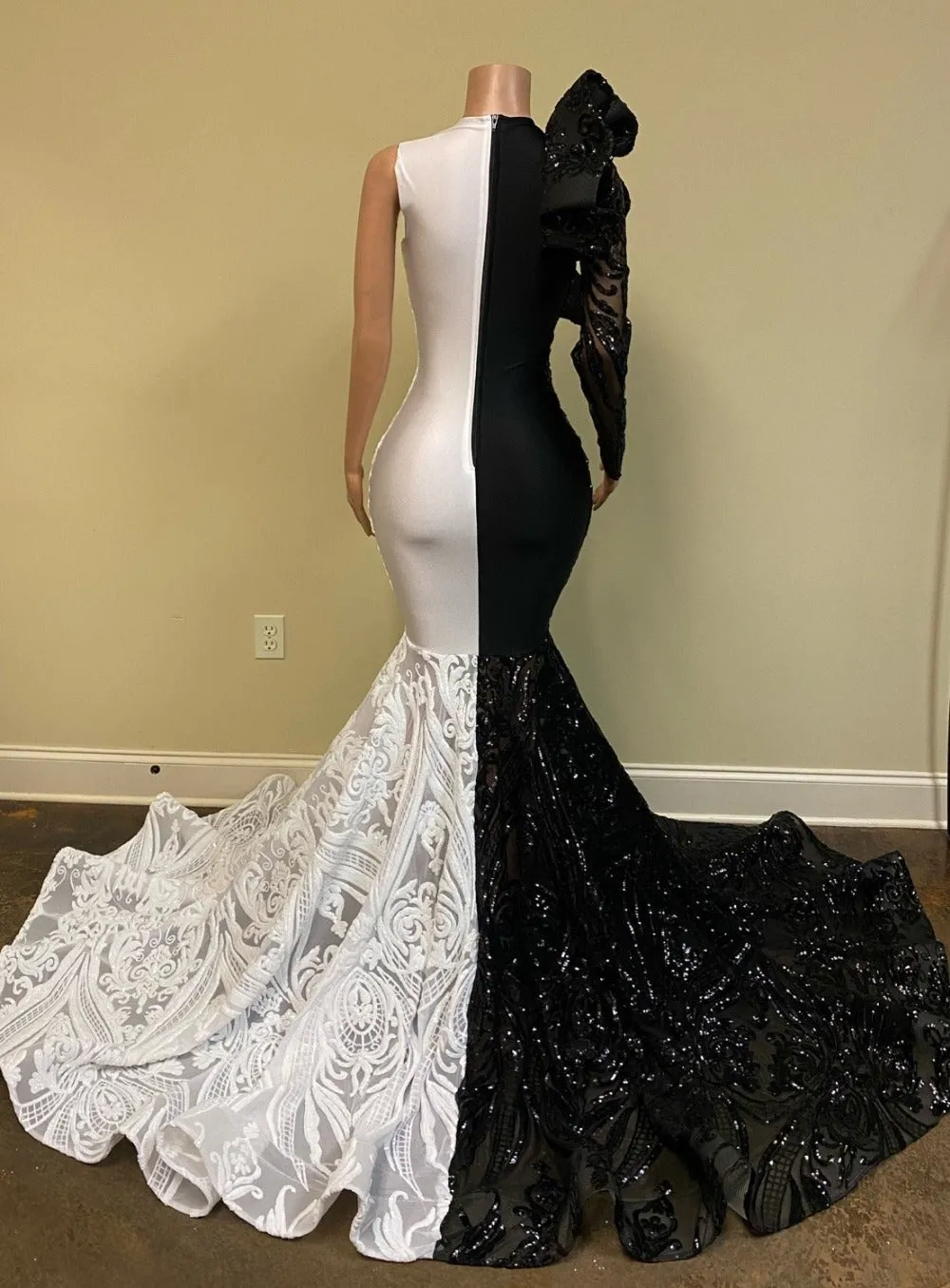 Hot Half Black Half White One shoulder Long Sleeves Mermaid Prom Dresses